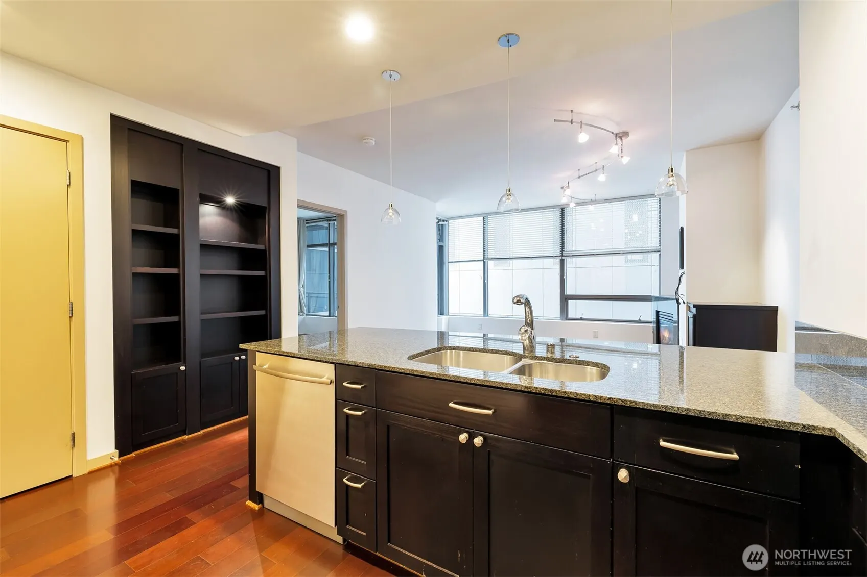 1000 1ST Avenue #1603, Seattle, WA 98104