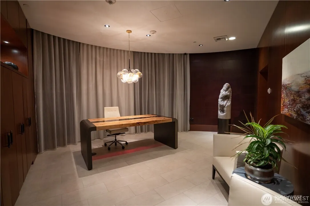1000 1ST Avenue #1603, Seattle, WA 98104