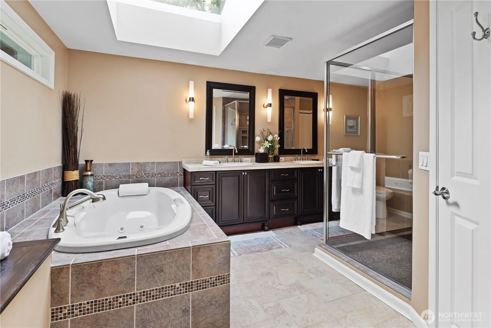 10417 165th Place NE, Redmond, WA 98052