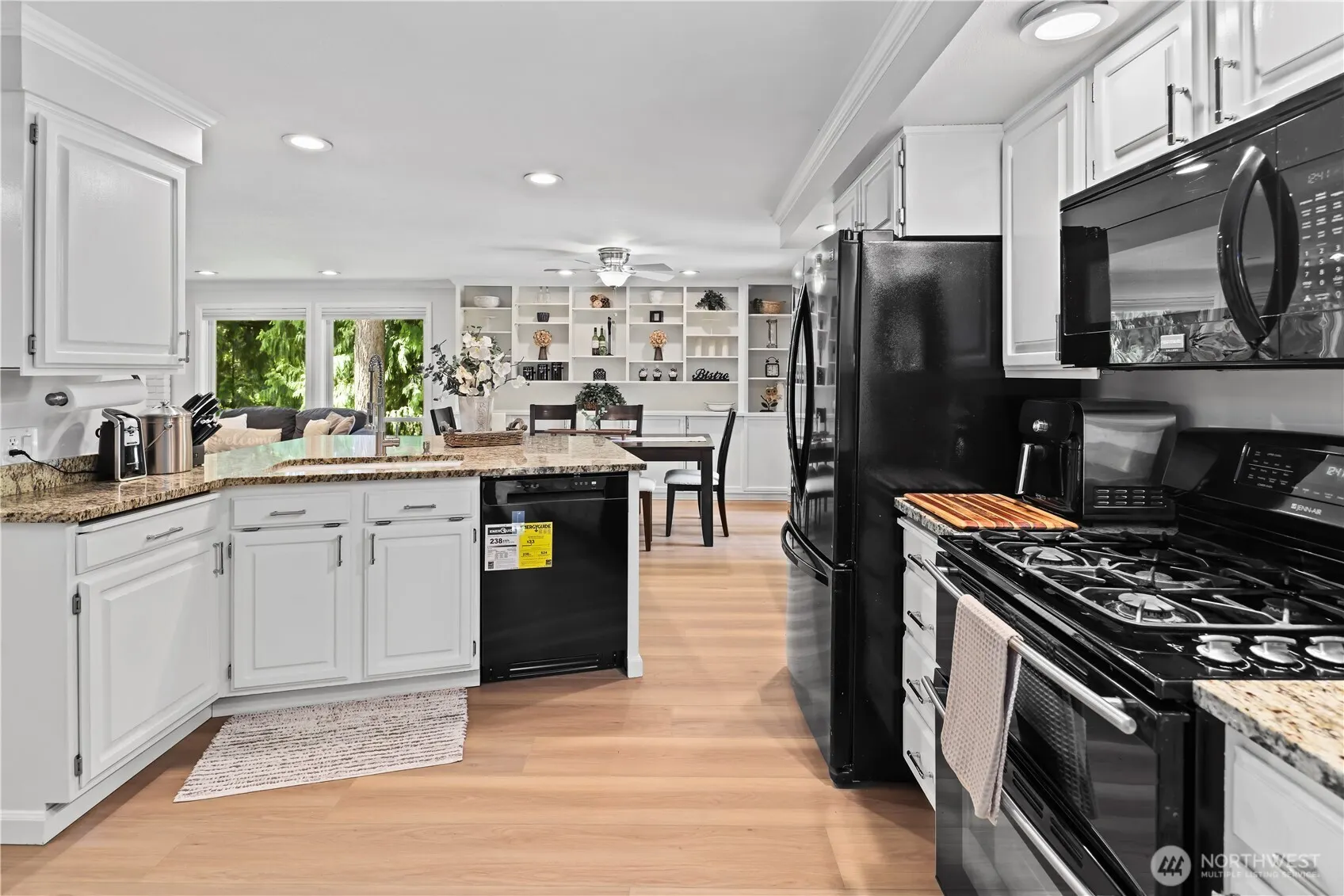 10417 165th Place NE, Redmond, WA 98052