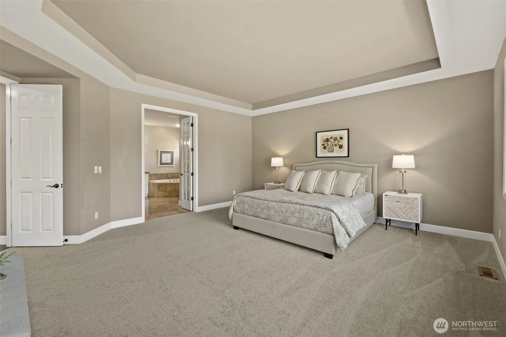 2040 277th Avenue SE, Sammamish, WA 98075