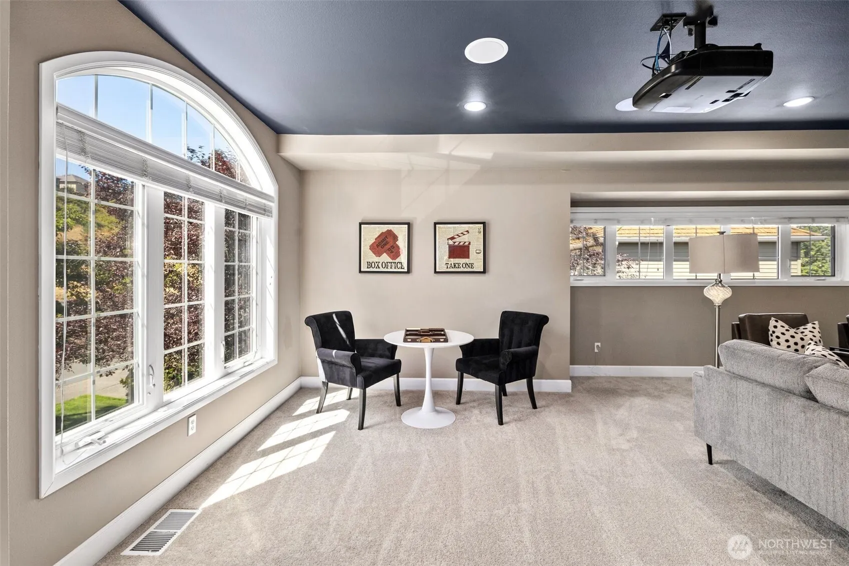 2040 277th Avenue SE, Sammamish, WA 98075