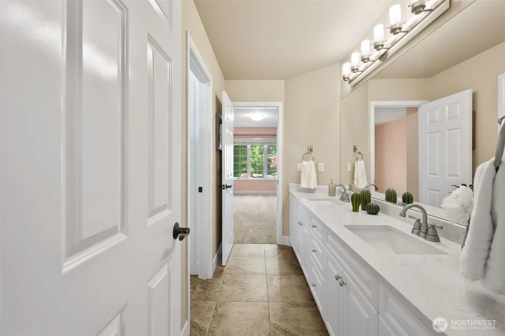 2040 277th Avenue SE, Sammamish, WA 98075