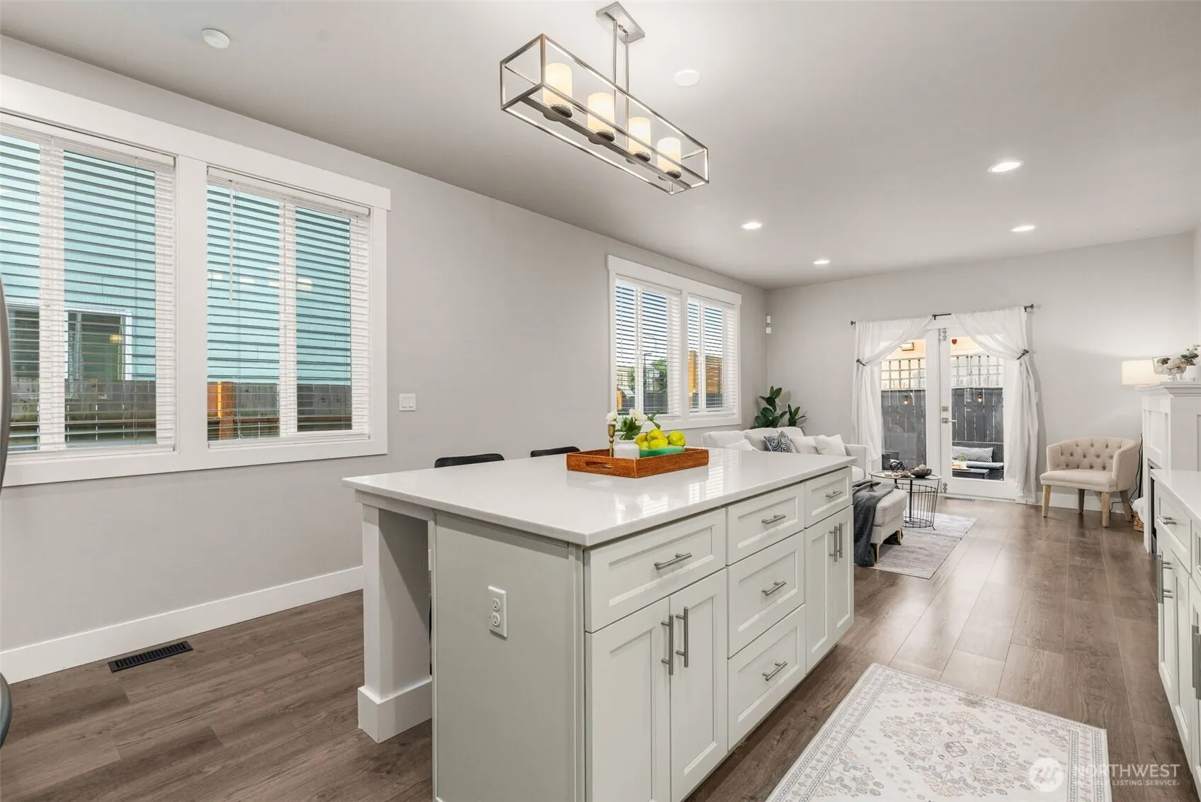 10232 17th Avenue SW, Seattle, WA 98146