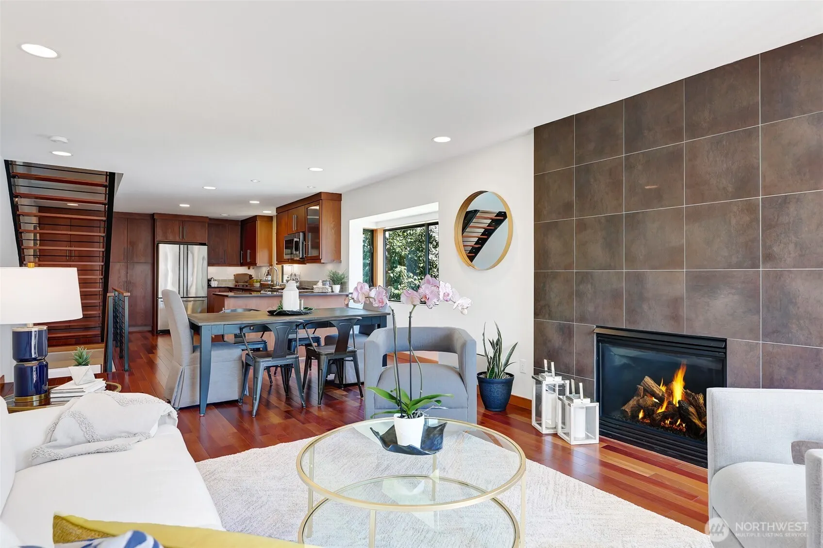 2425 N 75th Street , Seattle, WA 98103