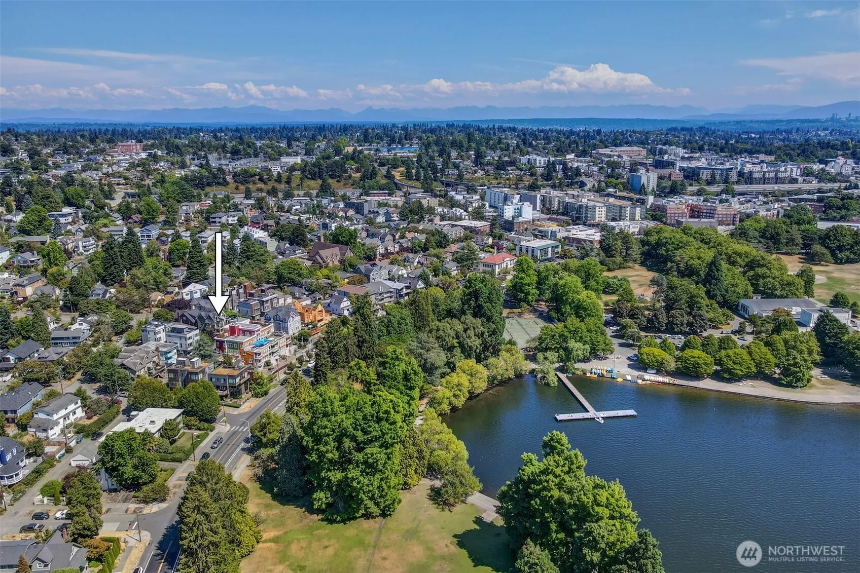 2425 N 75th Street , Seattle, WA 98103