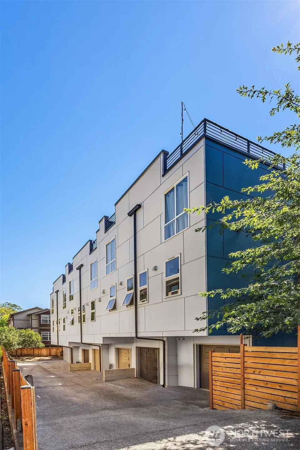 1406 N 95th Street , Seattle, WA 98103