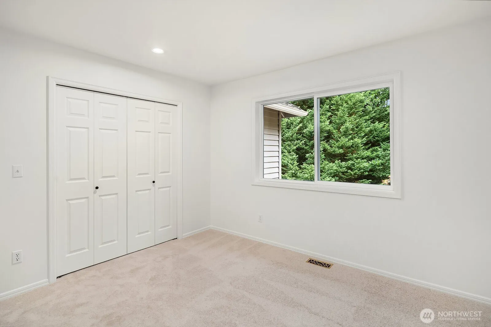 21416 NE 81st Street , Redmond, WA 98053
