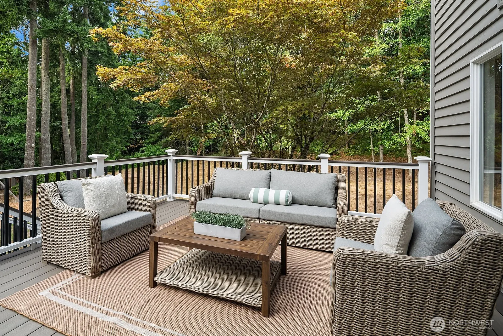21416 NE 81st Street , Redmond, WA 98053
