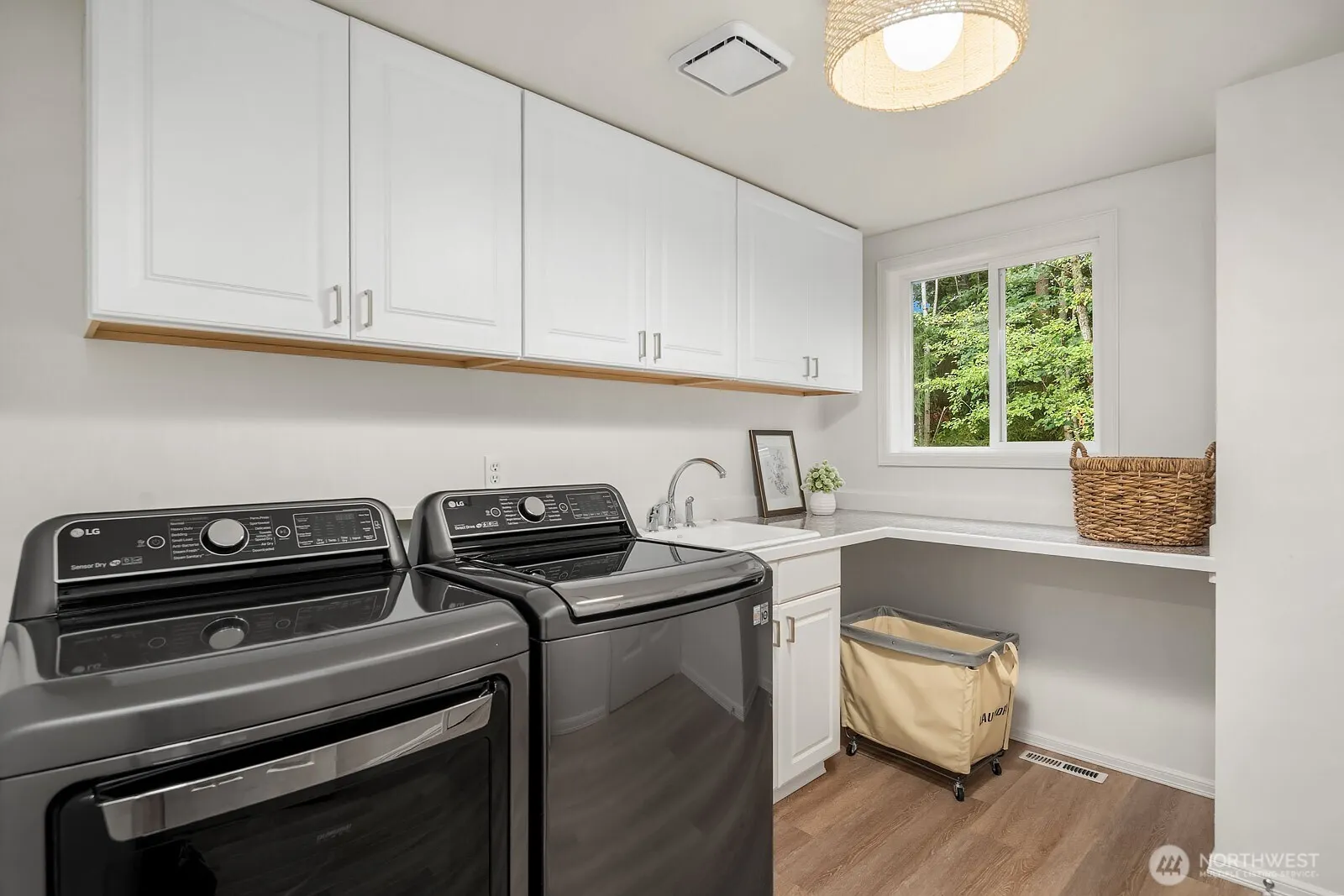 21416 NE 81st Street , Redmond, WA 98053