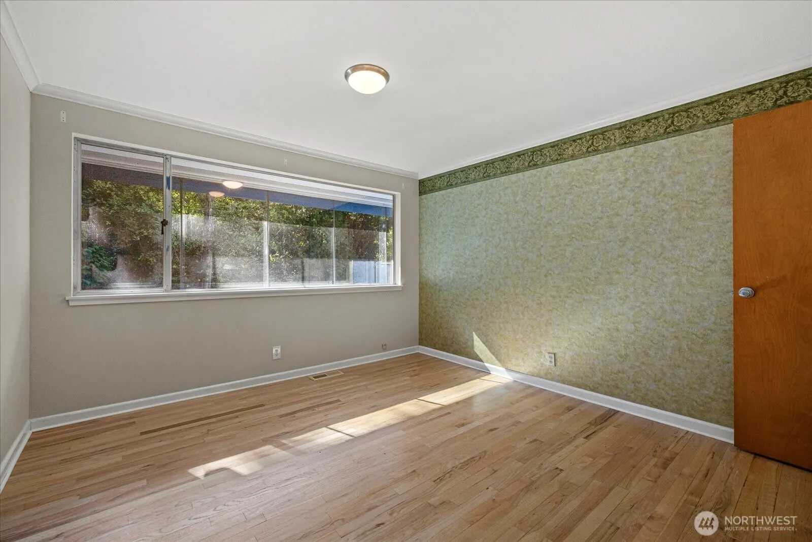 3415 103rd Place NE, Bellevue, WA 98004