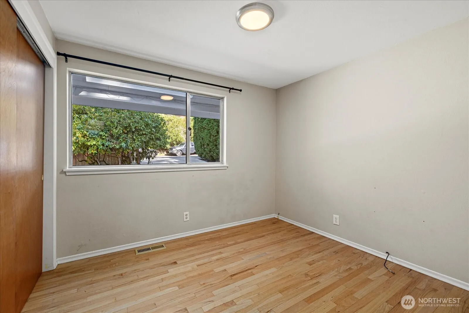3415 103rd Place NE, Bellevue, WA 98004