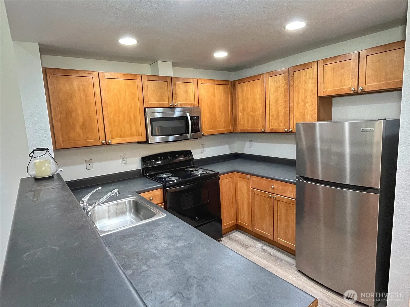 26335 116th Avenue SE #H-302, Kent, WA 98030