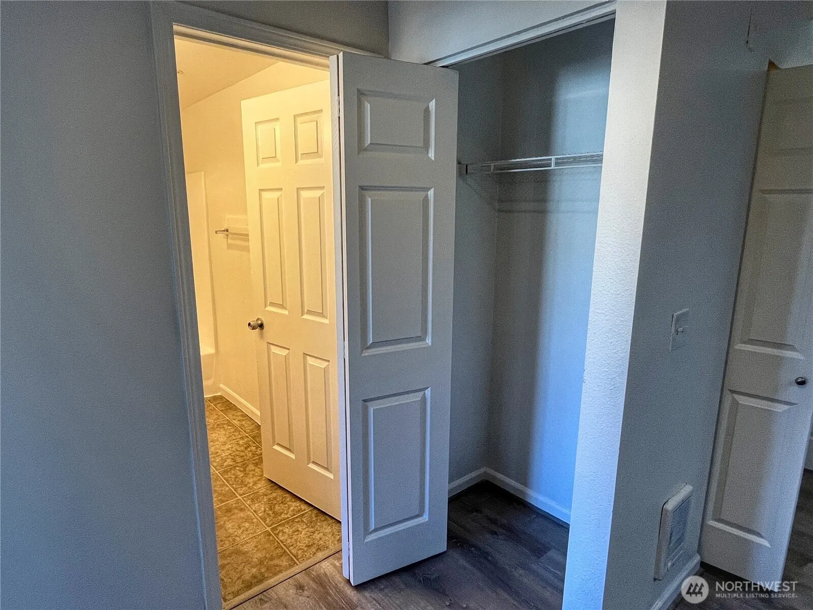26335 116th Avenue SE #H-302, Kent, WA 98030