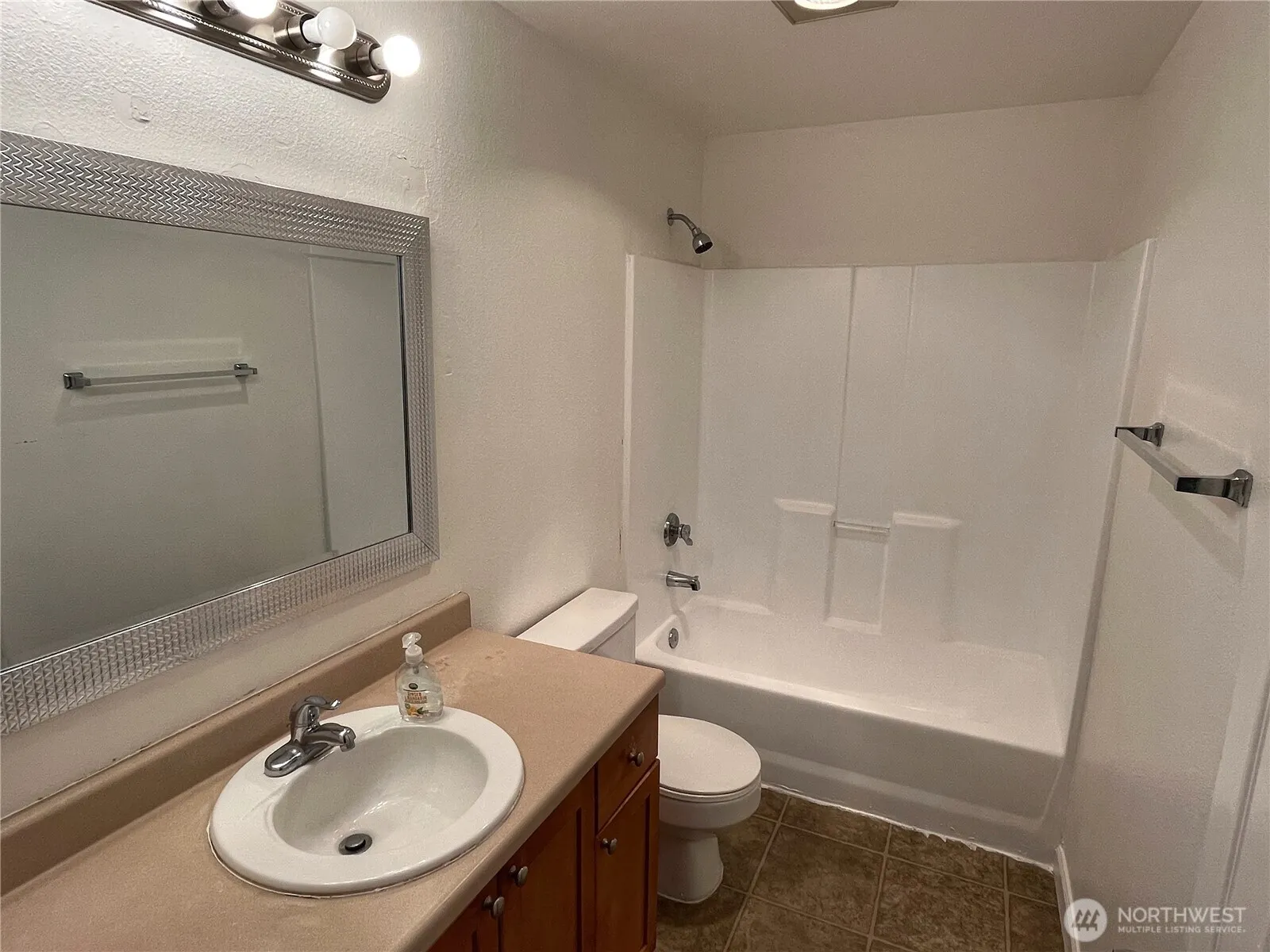 26335 116th Avenue SE #H-302, Kent, WA 98030