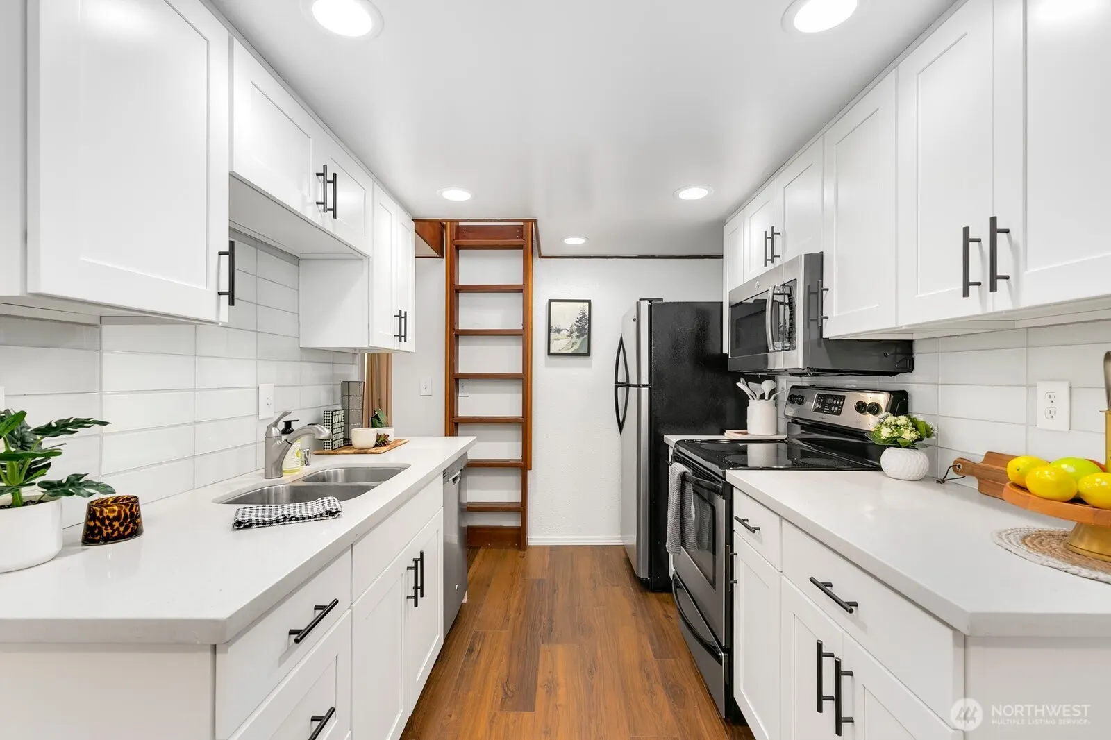 2300 NE 89th Street #8905, Seattle, WA 98115