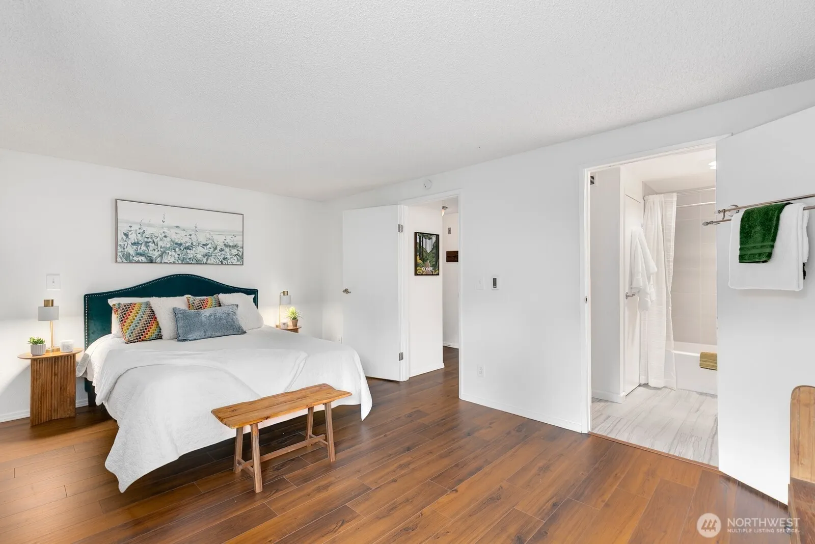 2300 NE 89th Street #8905, Seattle, WA 98115