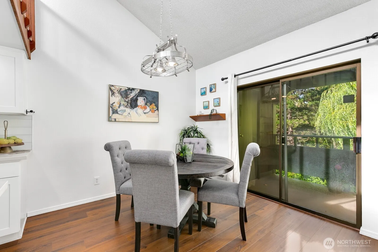 2300 NE 89th Street #8905, Seattle, WA 98115