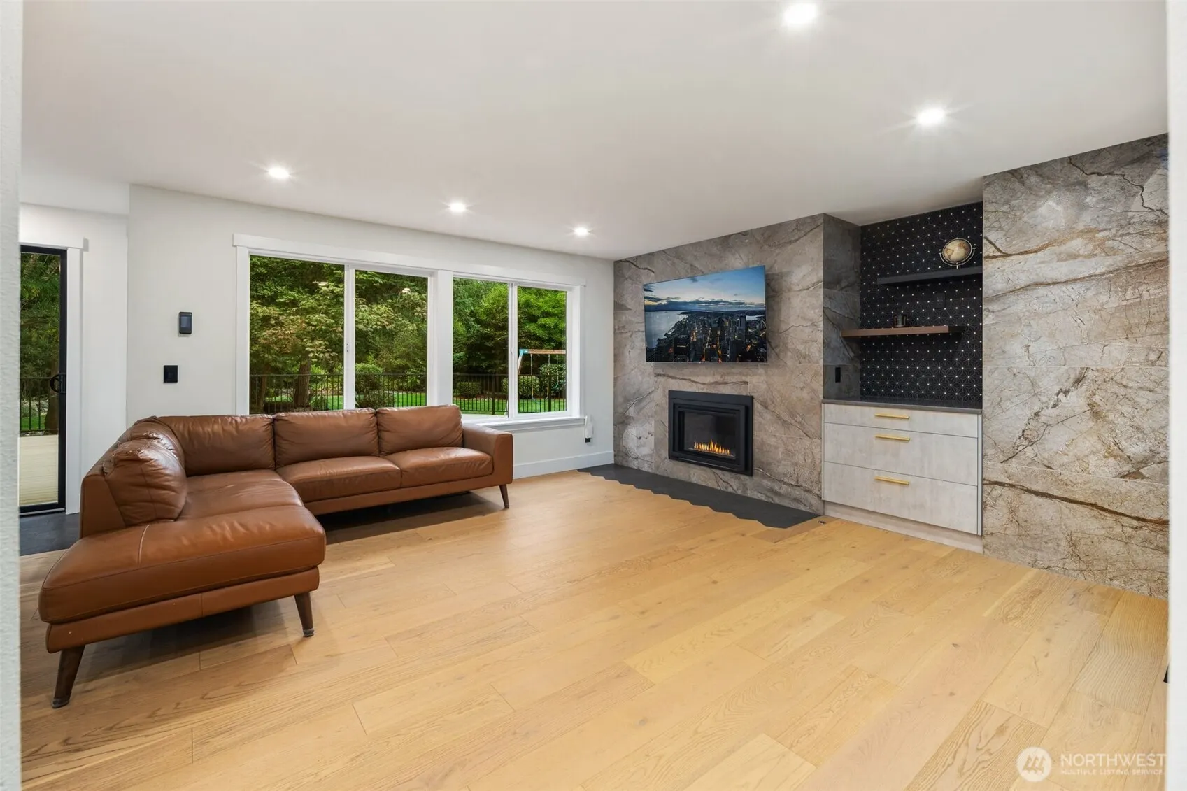 29304 204th Place SE, Kent, WA 98042