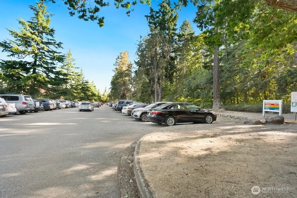 8430 Fauntleroy Way SW, Seattle, WA 98136-2414