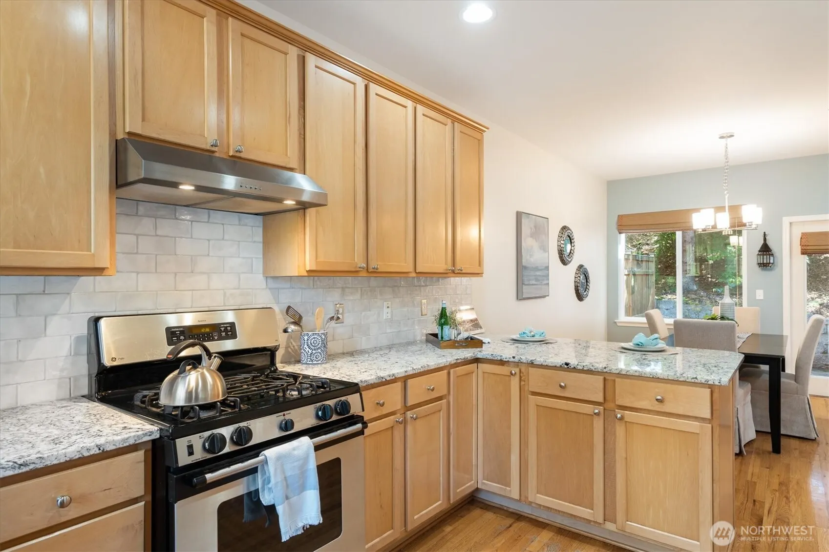 10790 221st Lane NE #28, Redmond, WA 98053-2002