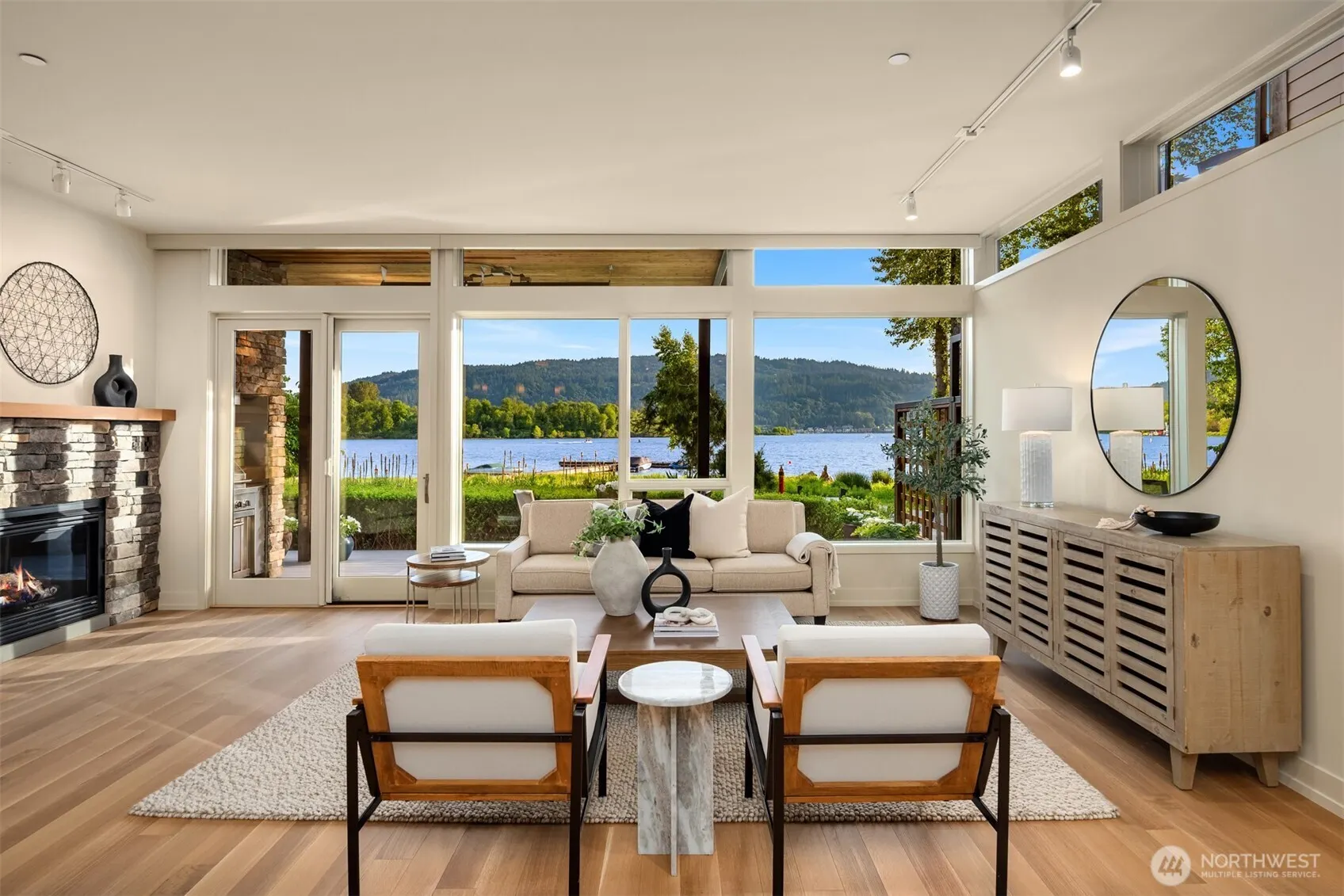 4305 E Lake Sammamish Parkway SE, Issaquah, WA 98029