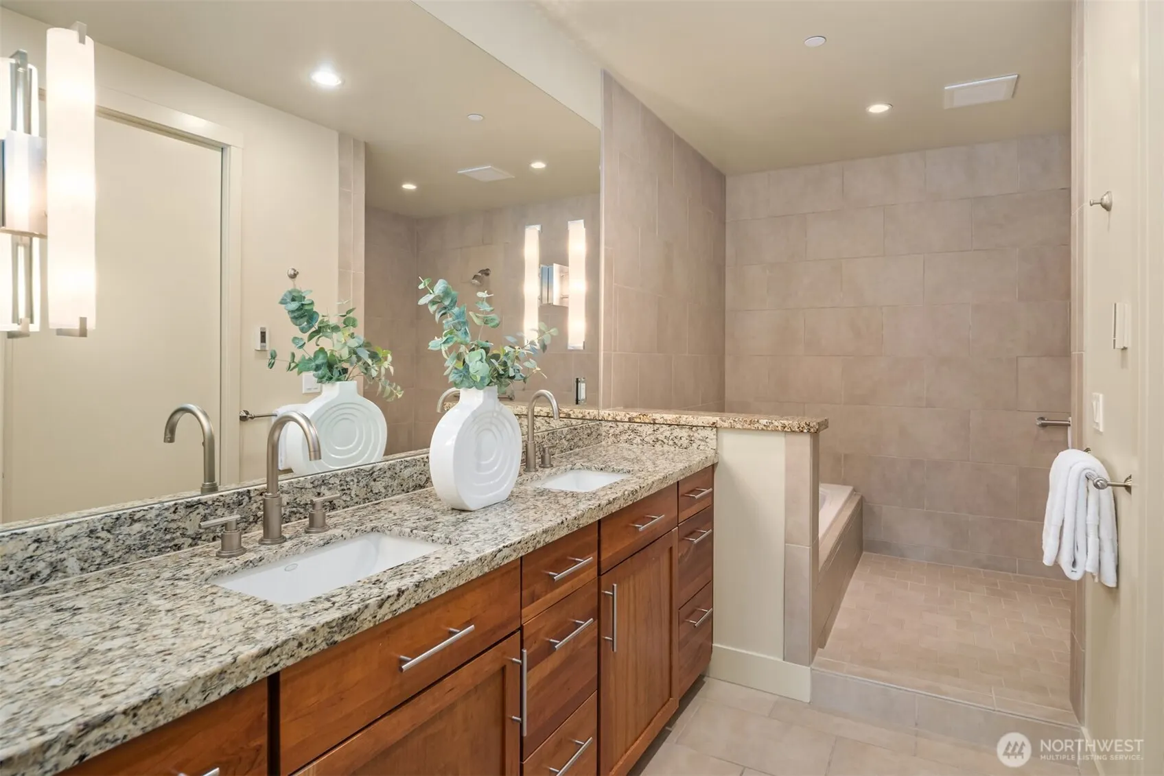 4305 E Lake Sammamish Parkway SE, Issaquah, WA 98029