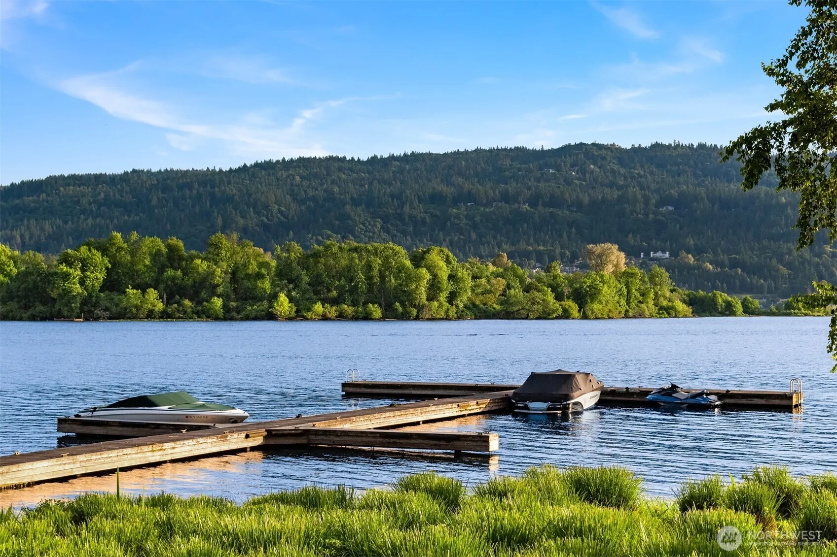 4305 E Lake Sammamish Parkway SE, Issaquah, WA 98029