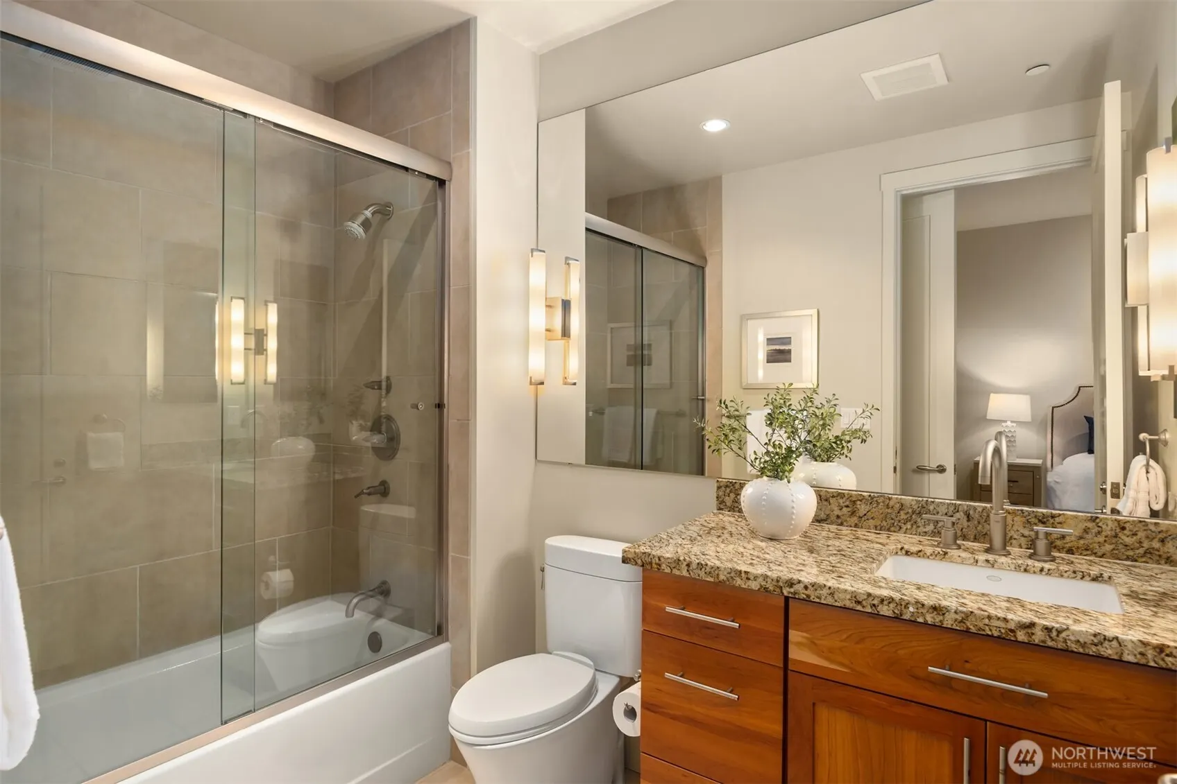 4305 E Lake Sammamish Parkway SE, Issaquah, WA 98029