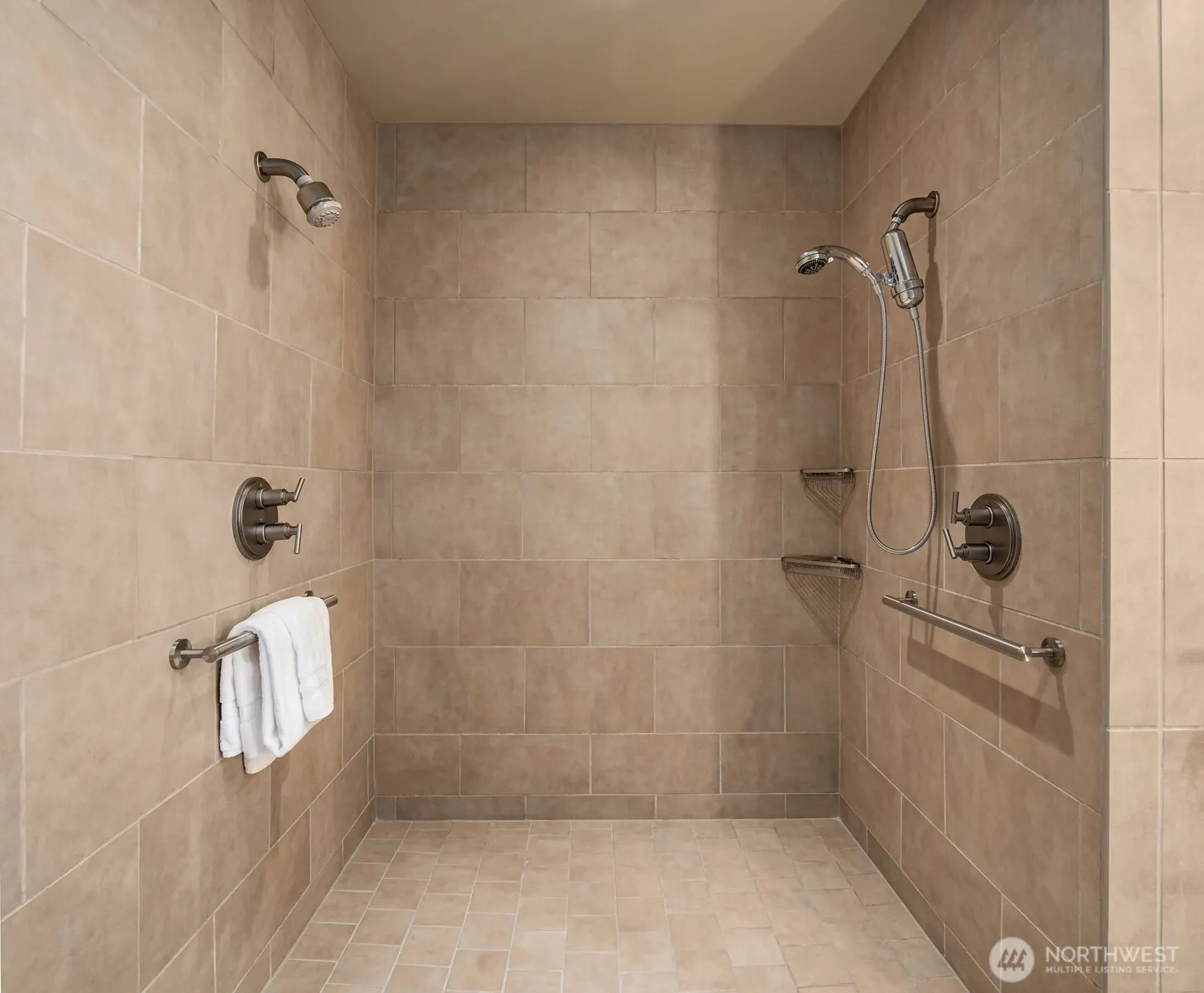 4305 E Lake Sammamish Parkway SE, Issaquah, WA 98029