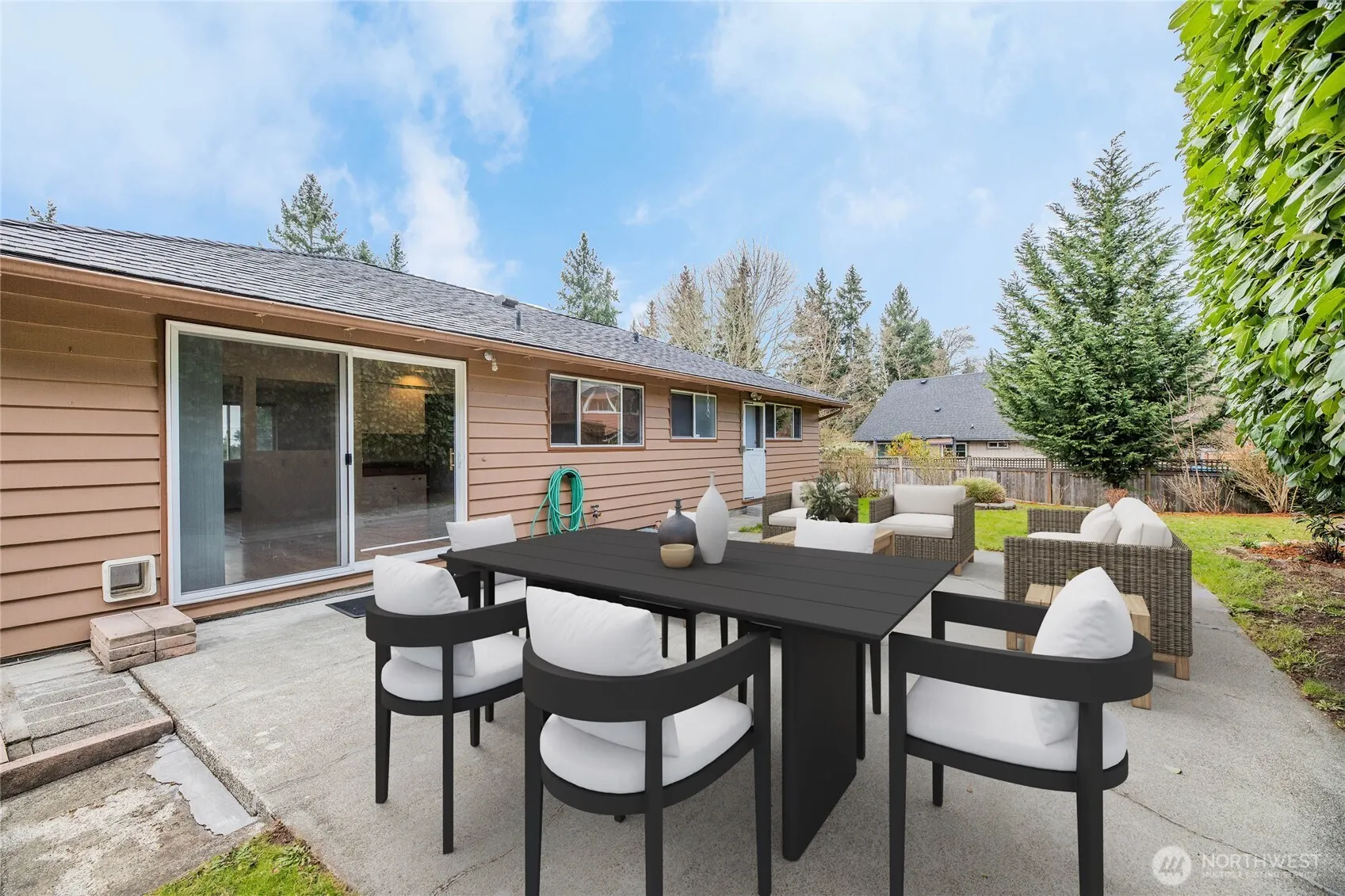 316 158th Place SE, Bellevue, WA 98008
