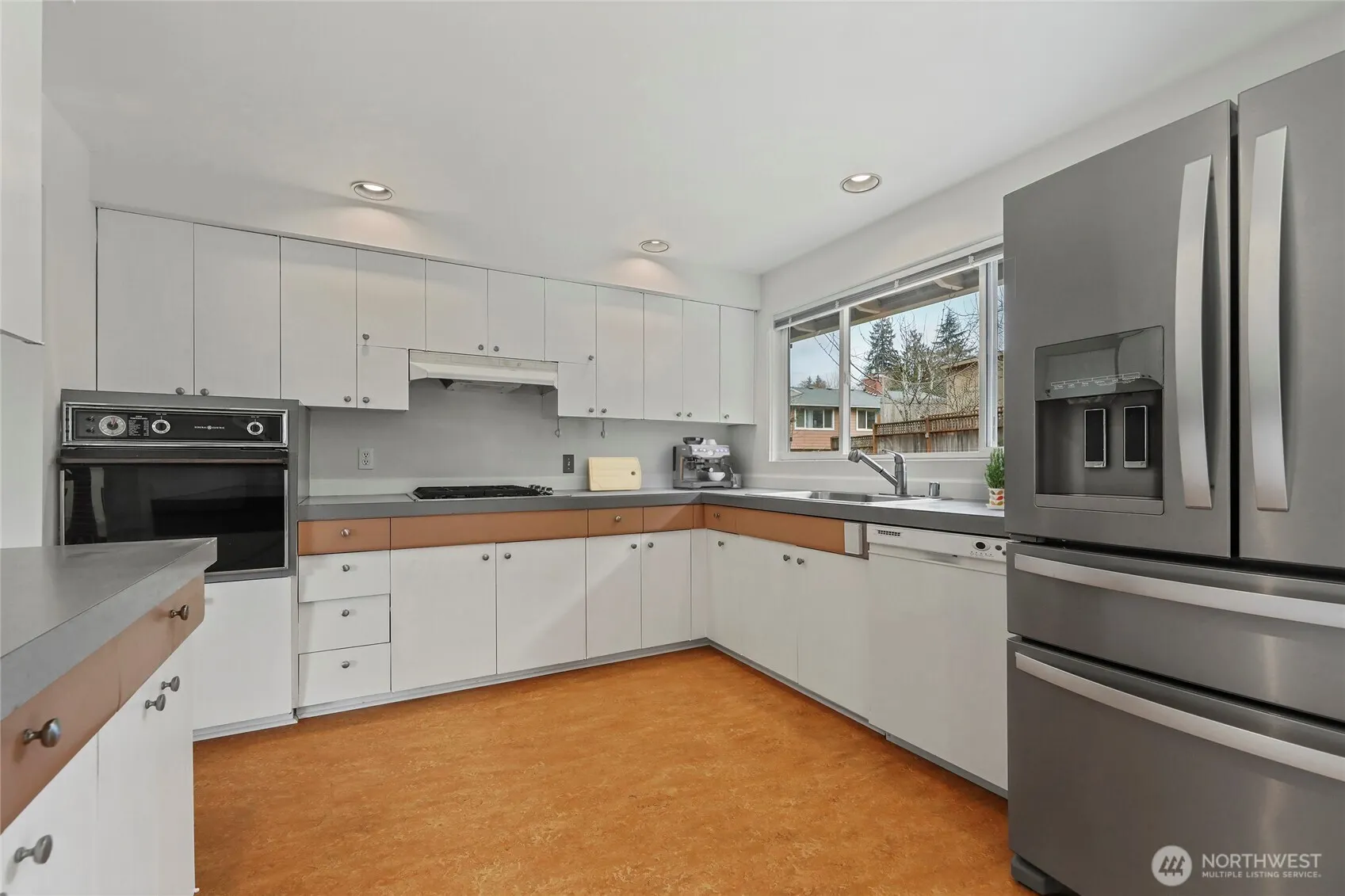 316 158th Place SE, Bellevue, WA 98008