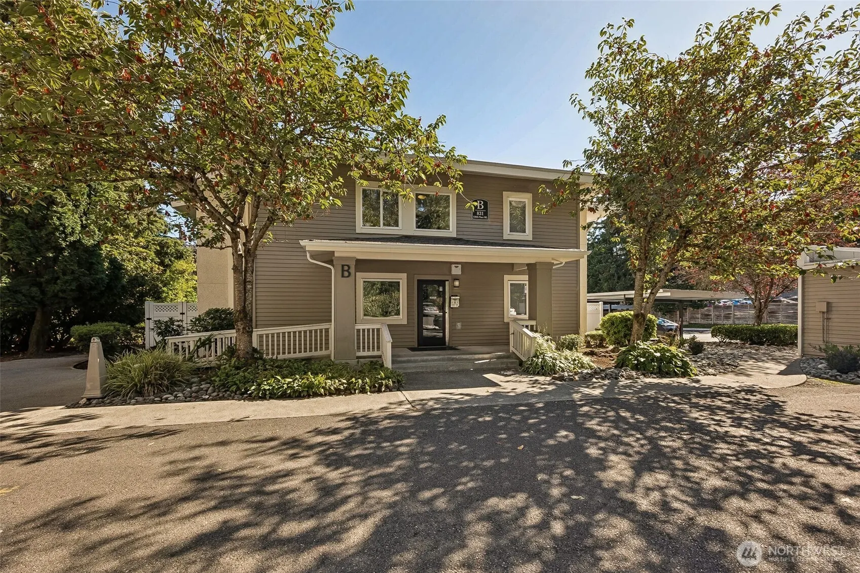 831 126th Place NE #B208, Bellevue, WA 98005