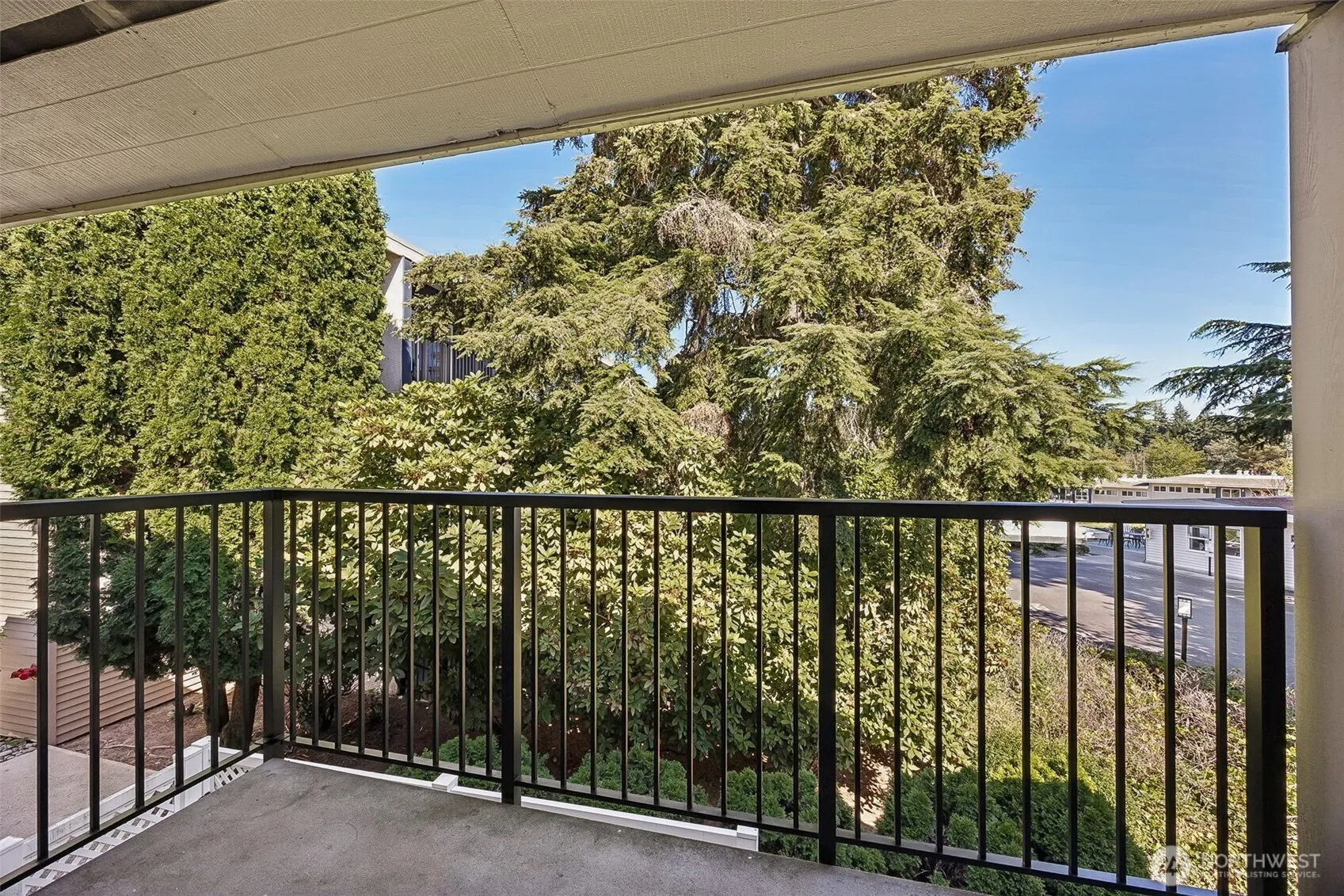831 126th Place NE #B208, Bellevue, WA 98005