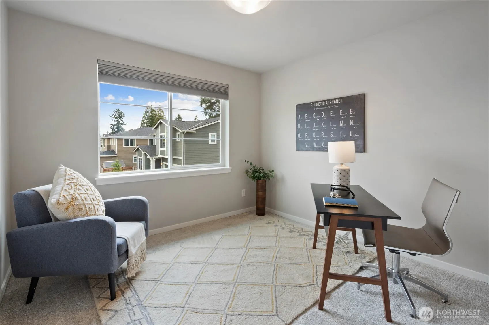 27003 101st Court SE, Kent, WA 98030