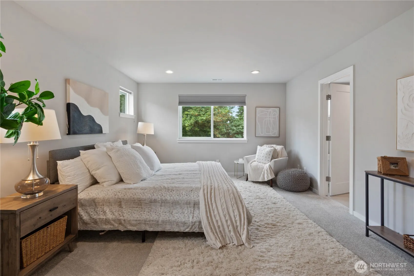 27003 101st Court SE, Kent, WA 98030