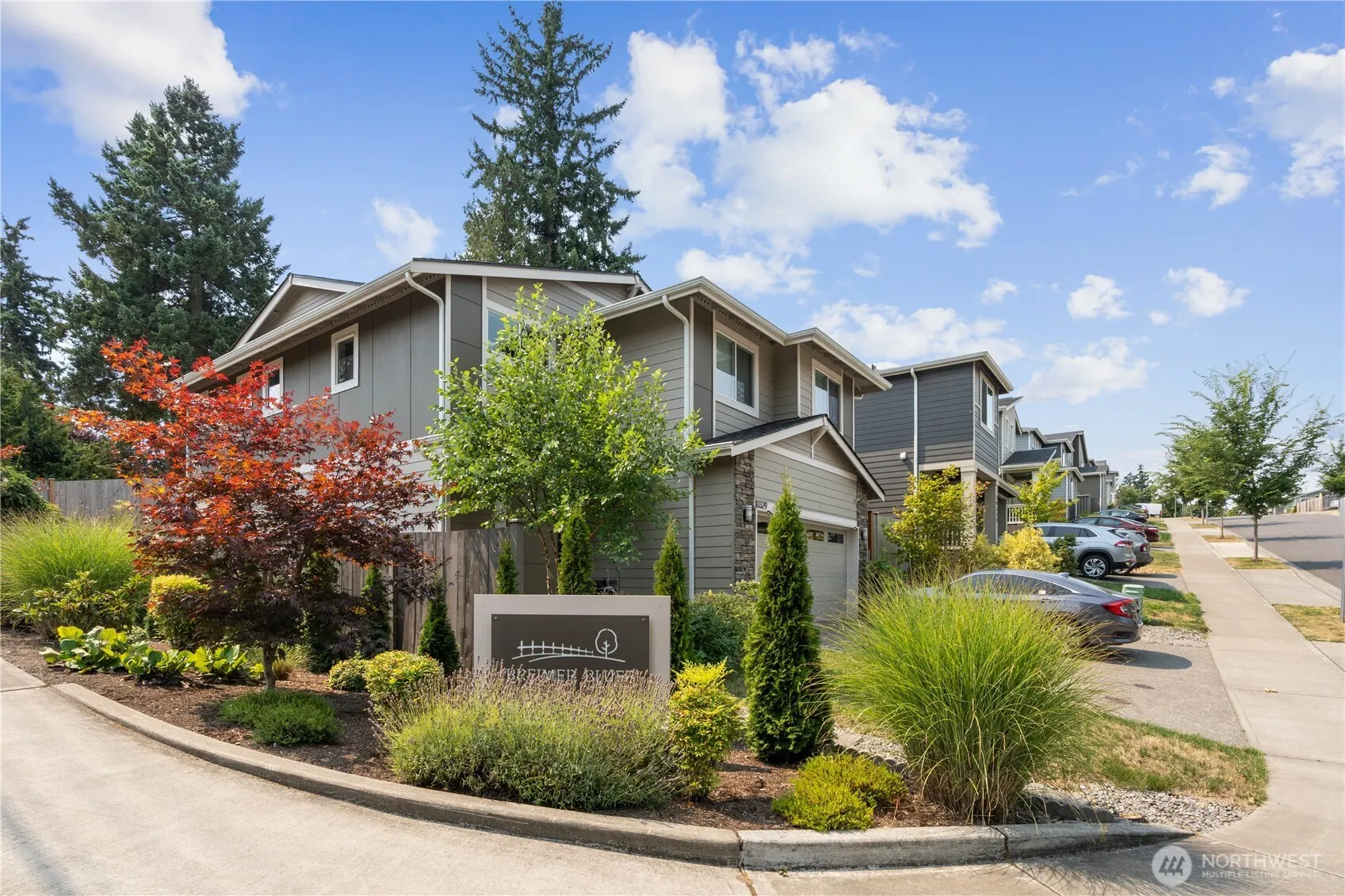 27003 101st Court SE, Kent, WA 98030