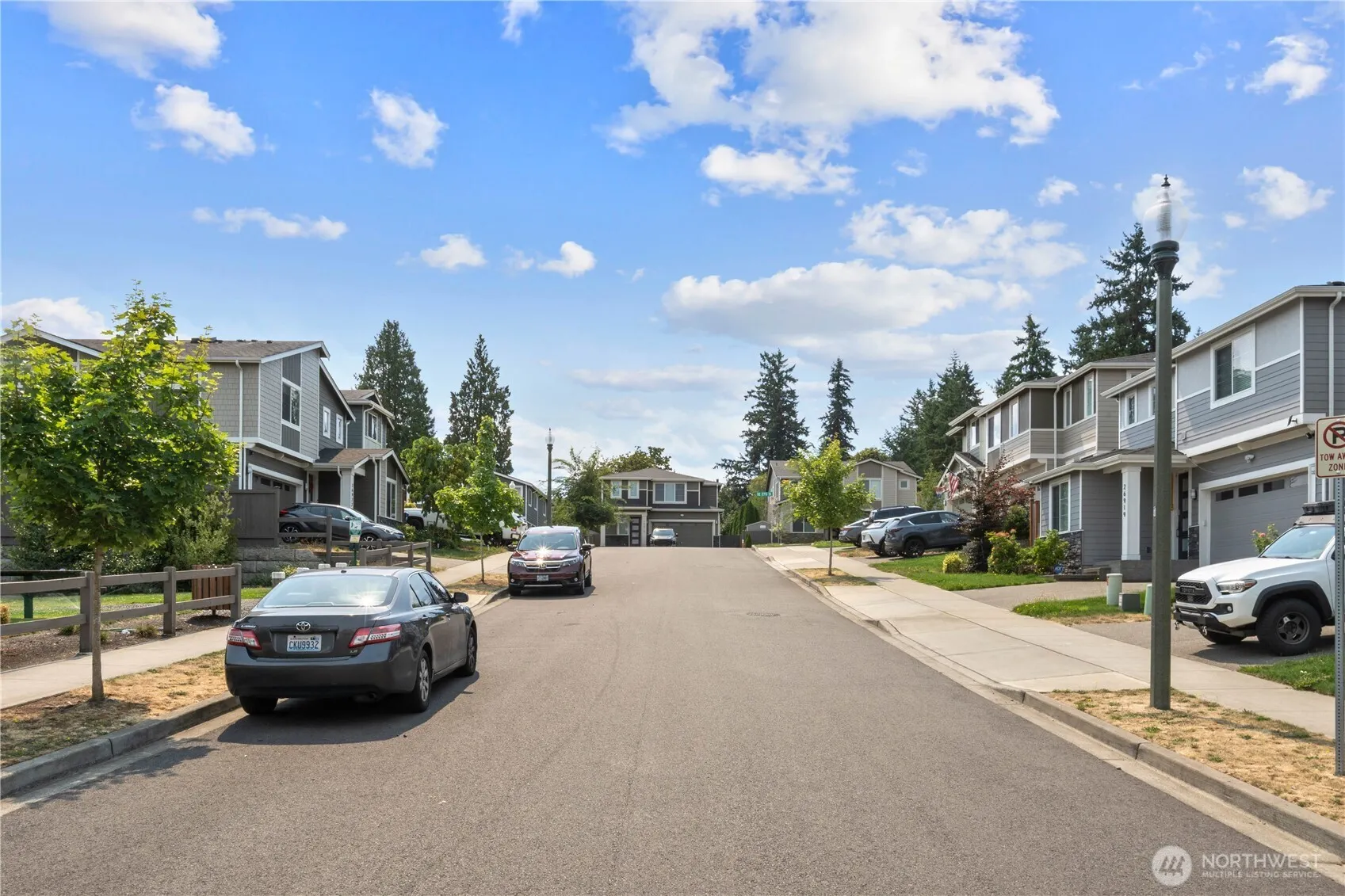 27003 101st Court SE, Kent, WA 98030