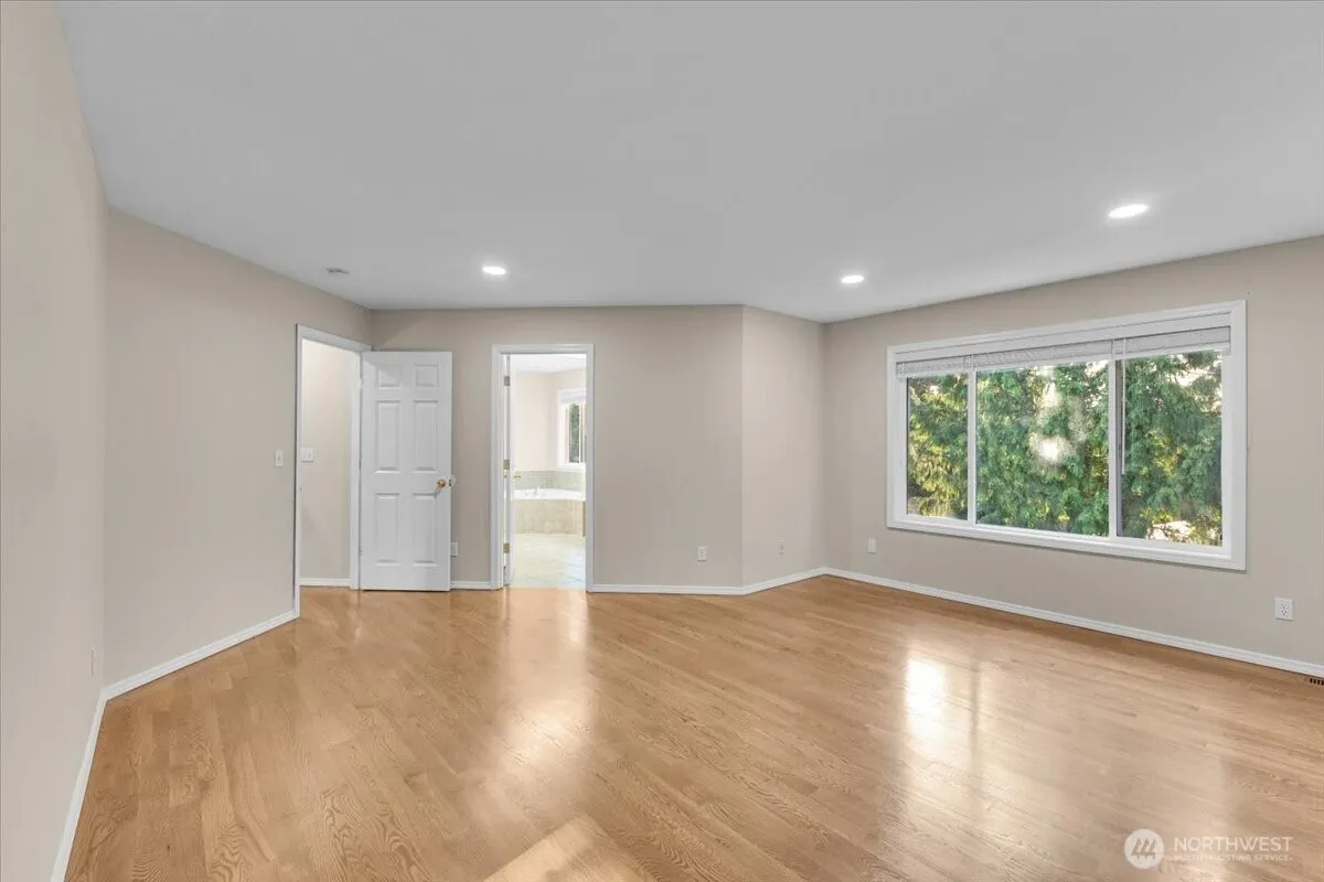 17329 34th Place W, Lynnwood, WA 98037