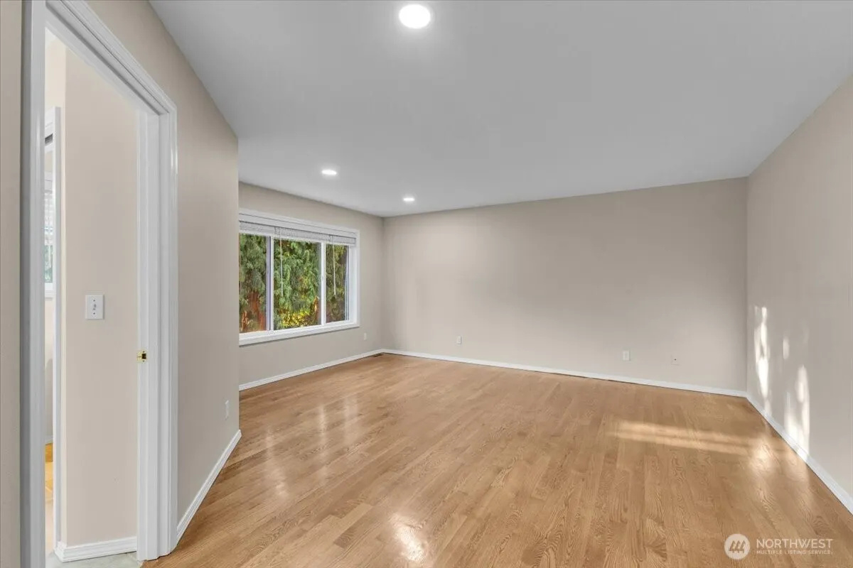 17329 34th Place W, Lynnwood, WA 98037