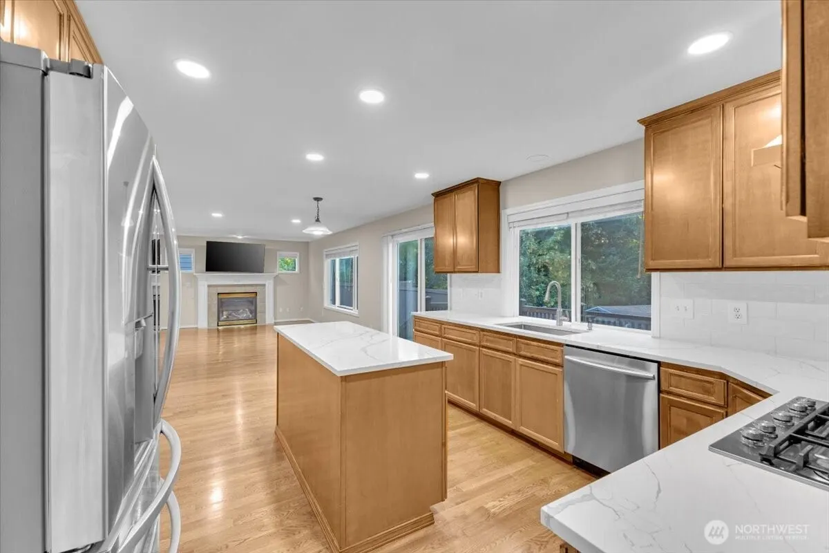 17329 34th Place W, Lynnwood, WA 98037