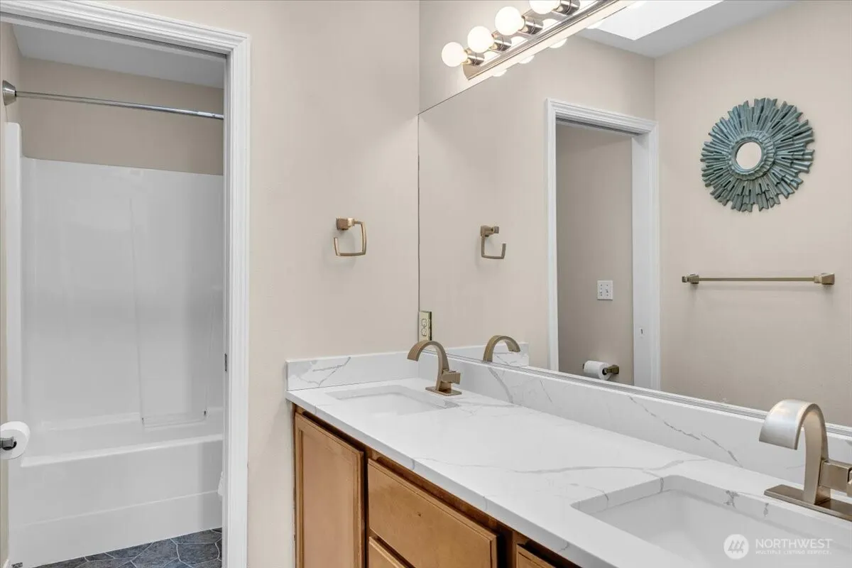 17329 34th Place W, Lynnwood, WA 98037