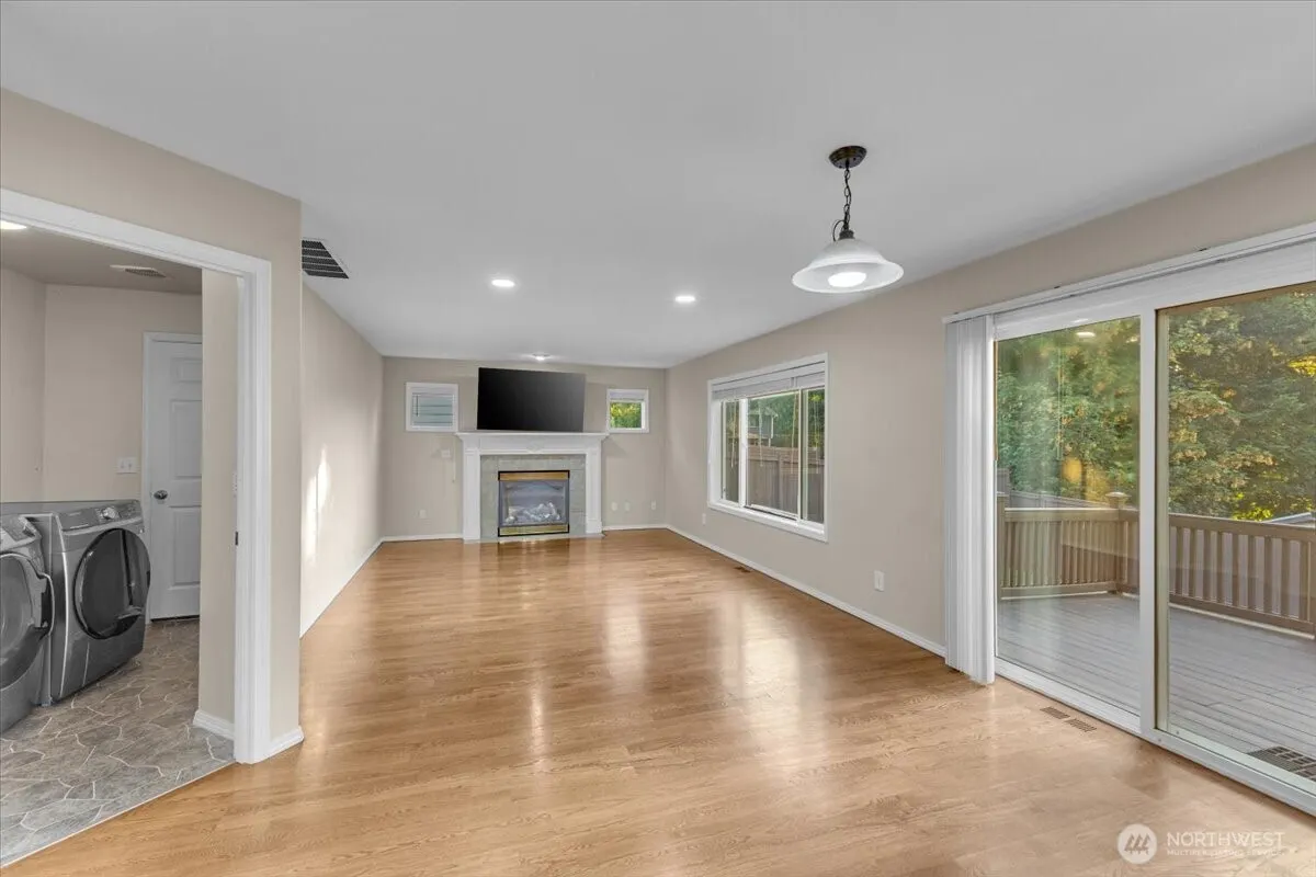 17329 34th Place W, Lynnwood, WA 98037