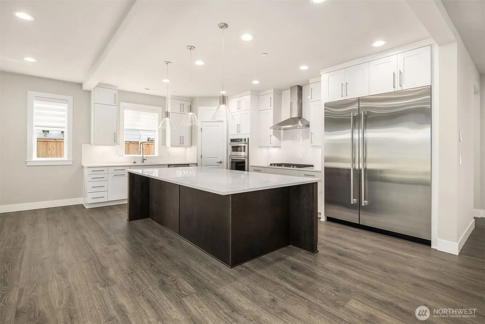 974 NW Pickering Street , Issaquah, WA 98027-2671