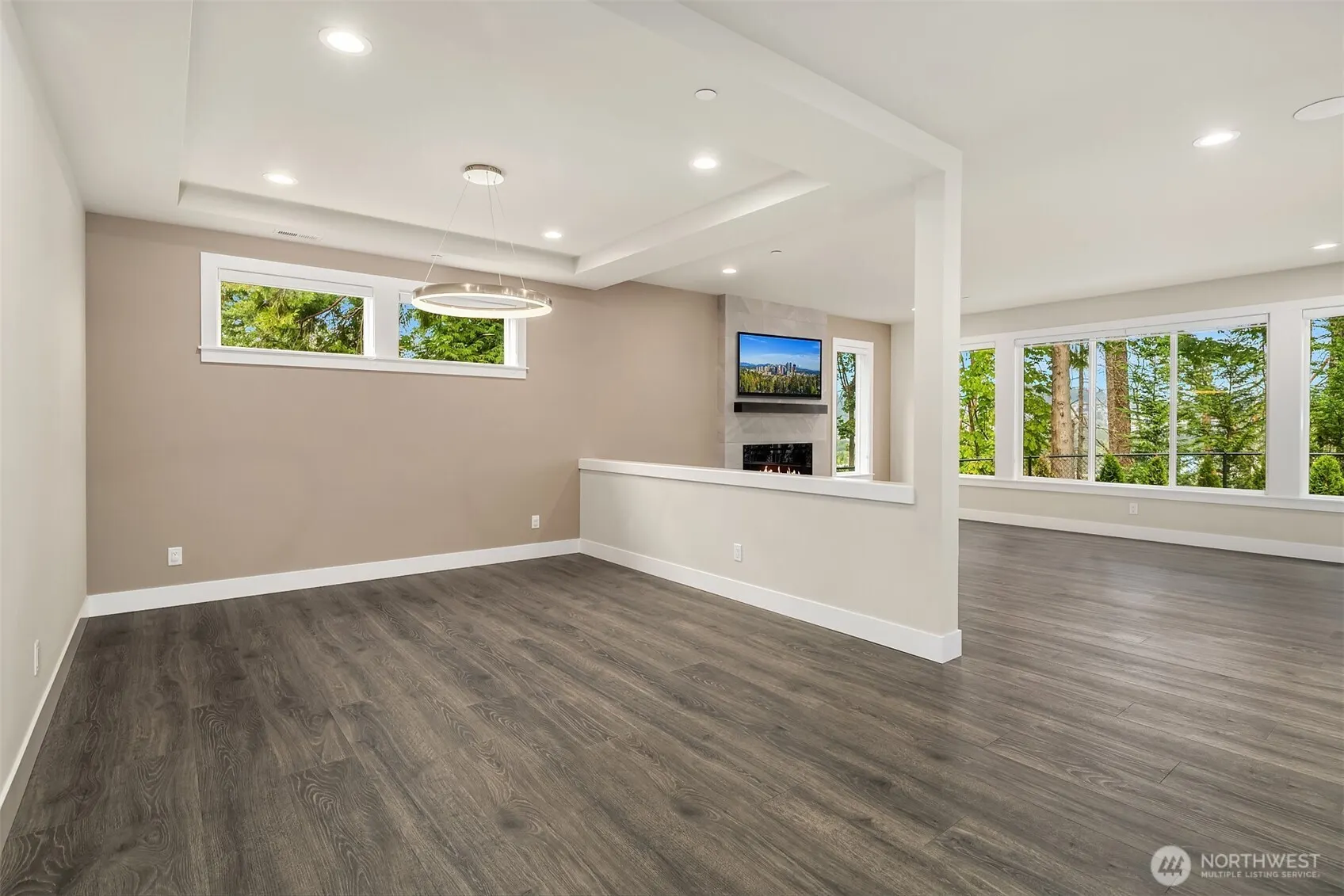 974 NW Pickering Street , Issaquah, WA 98027-2671