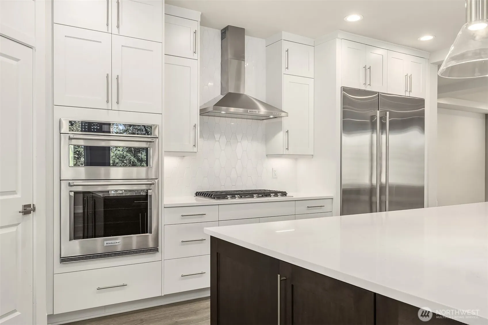974 NW Pickering Street , Issaquah, WA 98027-2671