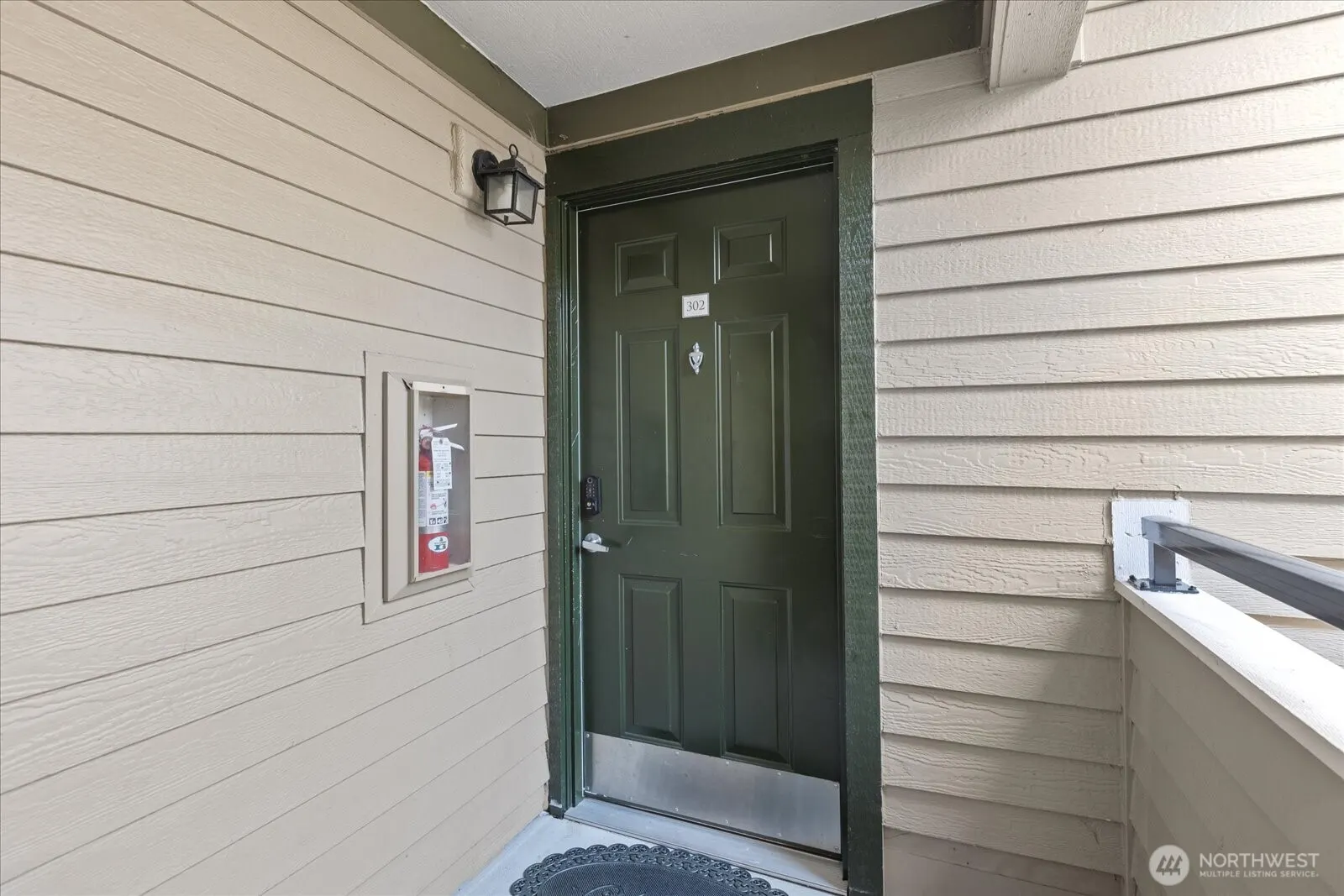 26027 106th Place SE #C302, Kent, WA 98030