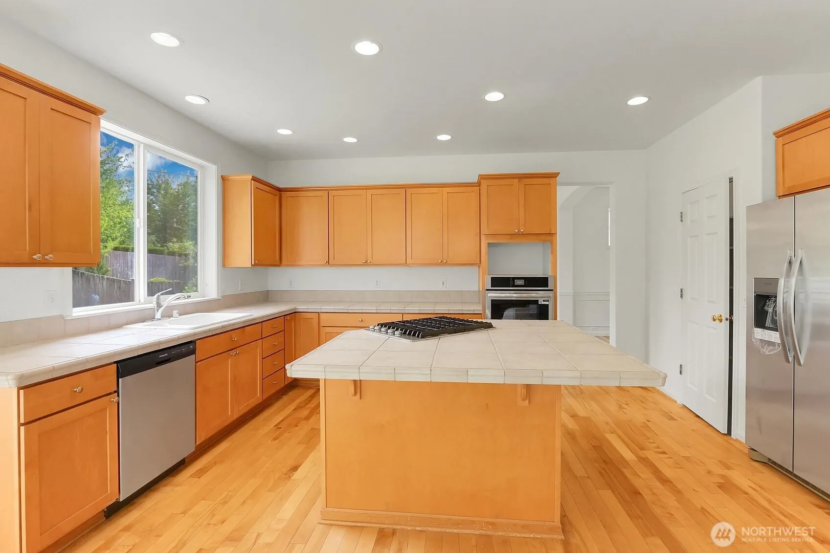 656 237th Place SE, Sammamish, WA 98074