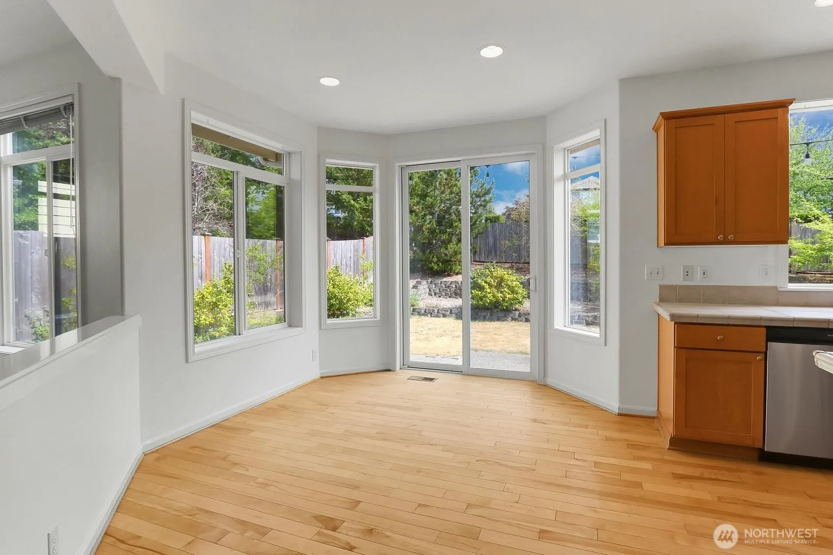 656 237th Place SE, Sammamish, WA 98074
