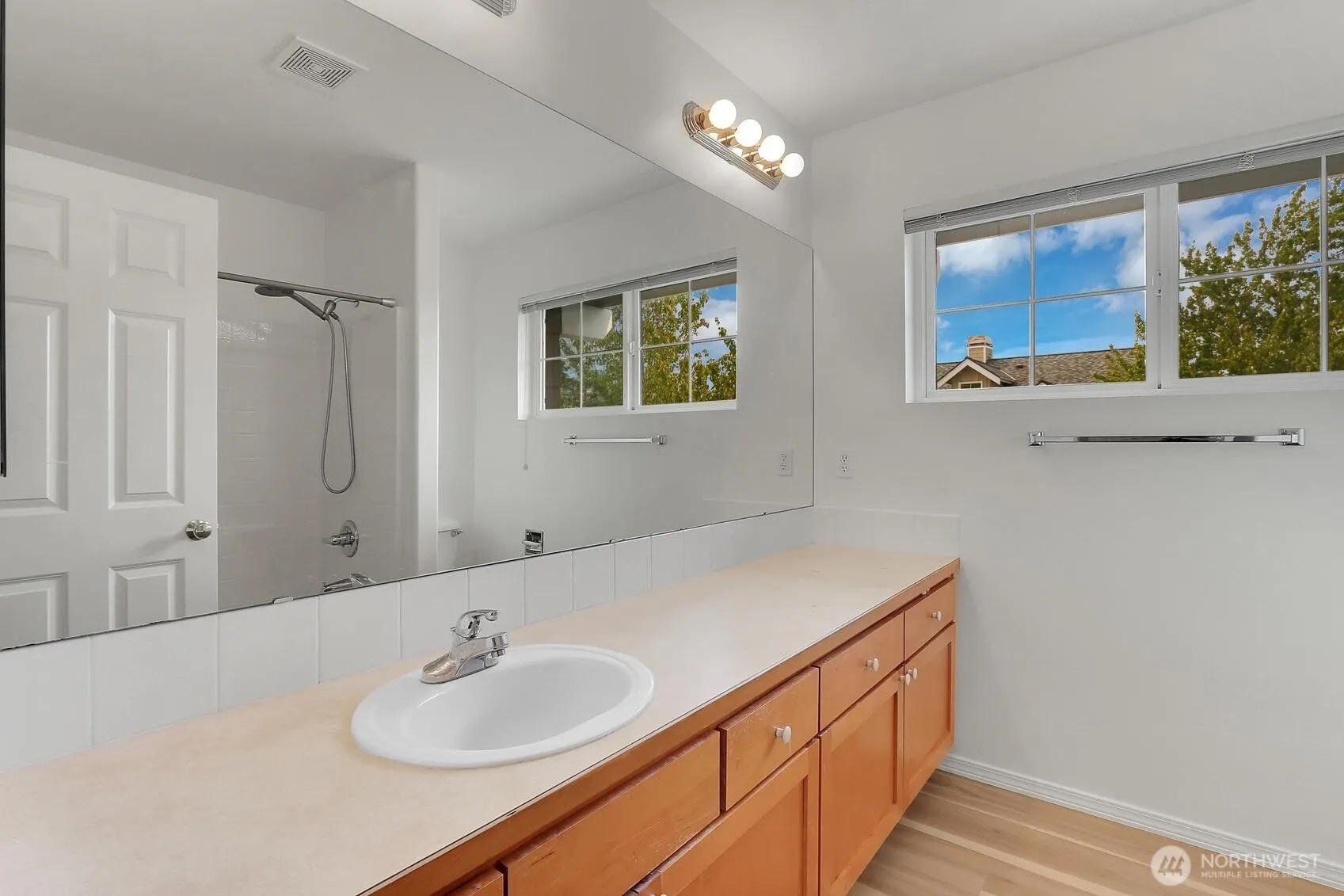 656 237th Place SE, Sammamish, WA 98074